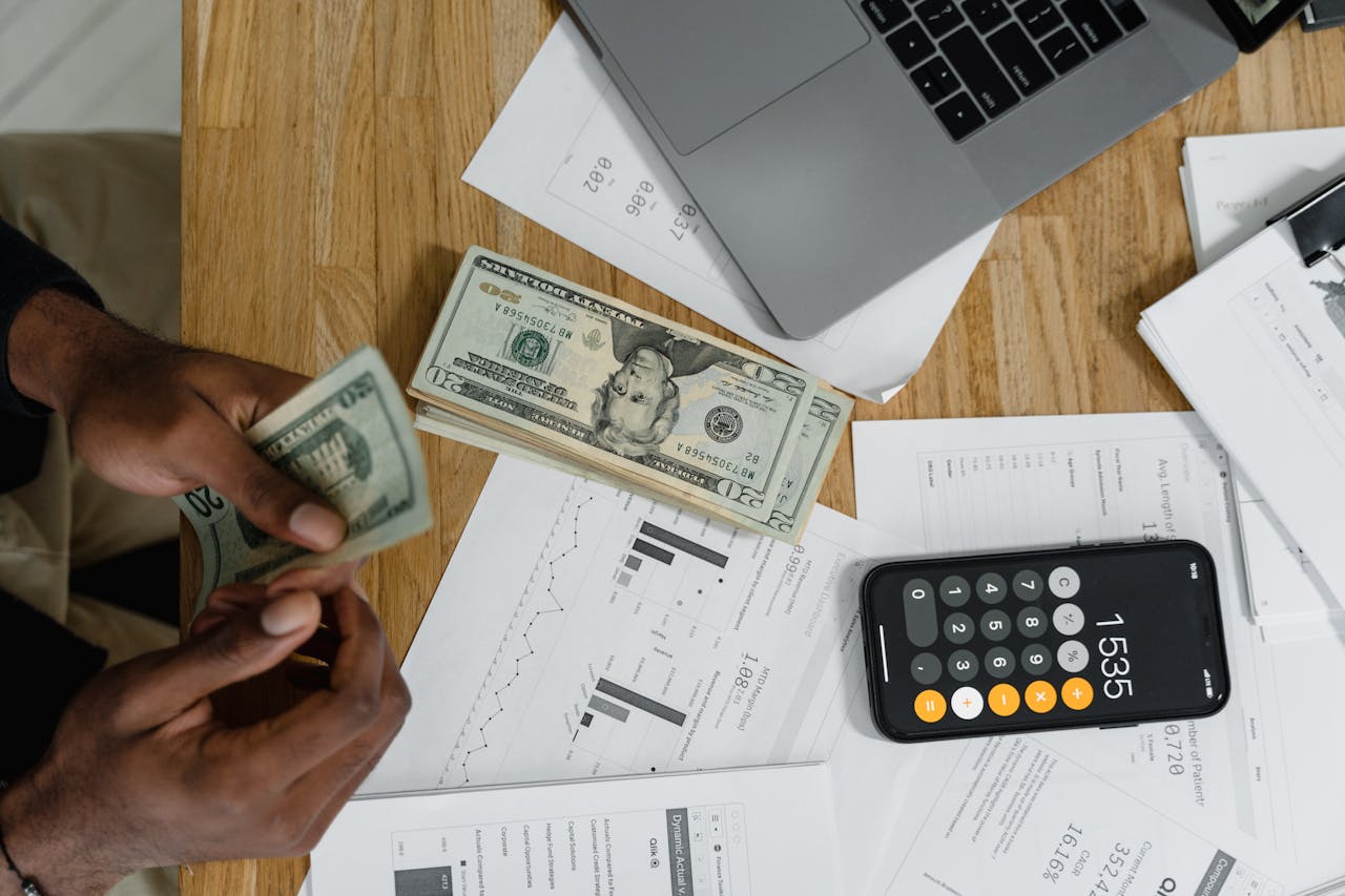 Compound Interest Calculator with Monthly Contributions